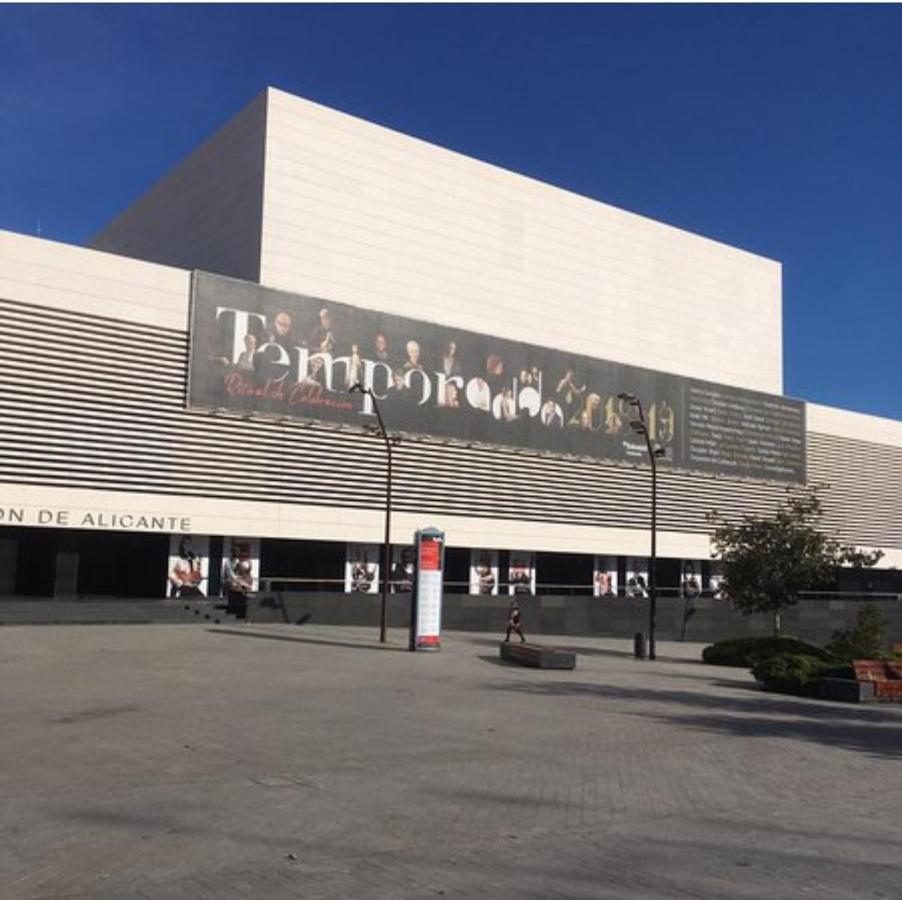 Estudio B Cerca De La Plaza De Toros Alicante Kültér fotó
